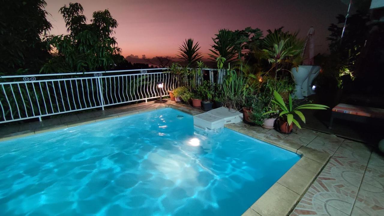 Manava Tahara'A Home Stay Mahina Exteriér fotografie